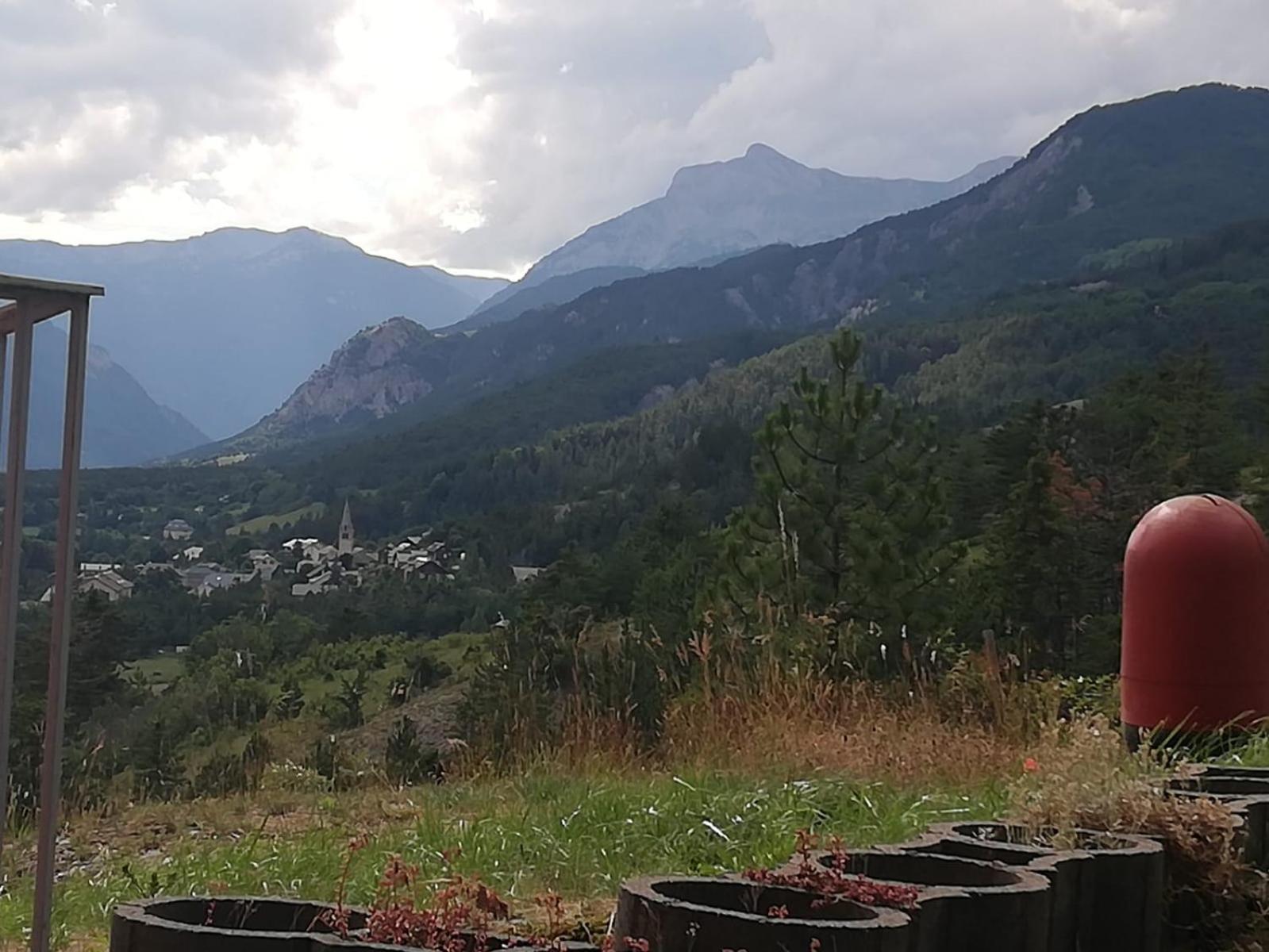 App Vue Montagne Barcelonnette Proche Piscine Rando Riviere Nature Exteriör bild